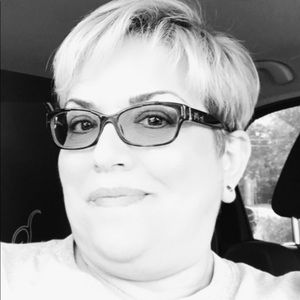 Meet your Posher, Mila